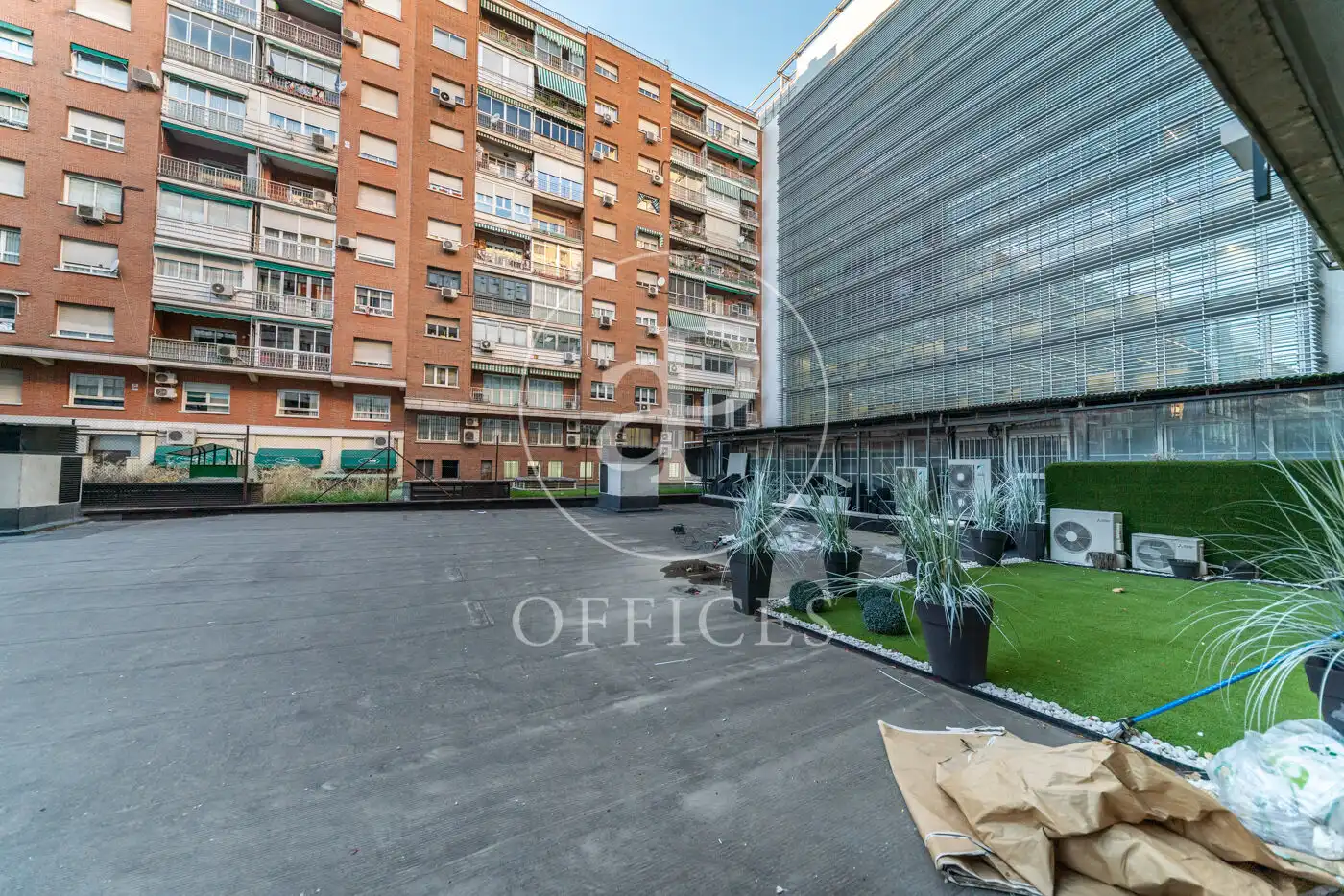 Büro zum Verkauf in Madrid mit Klimaanlage und Heizung