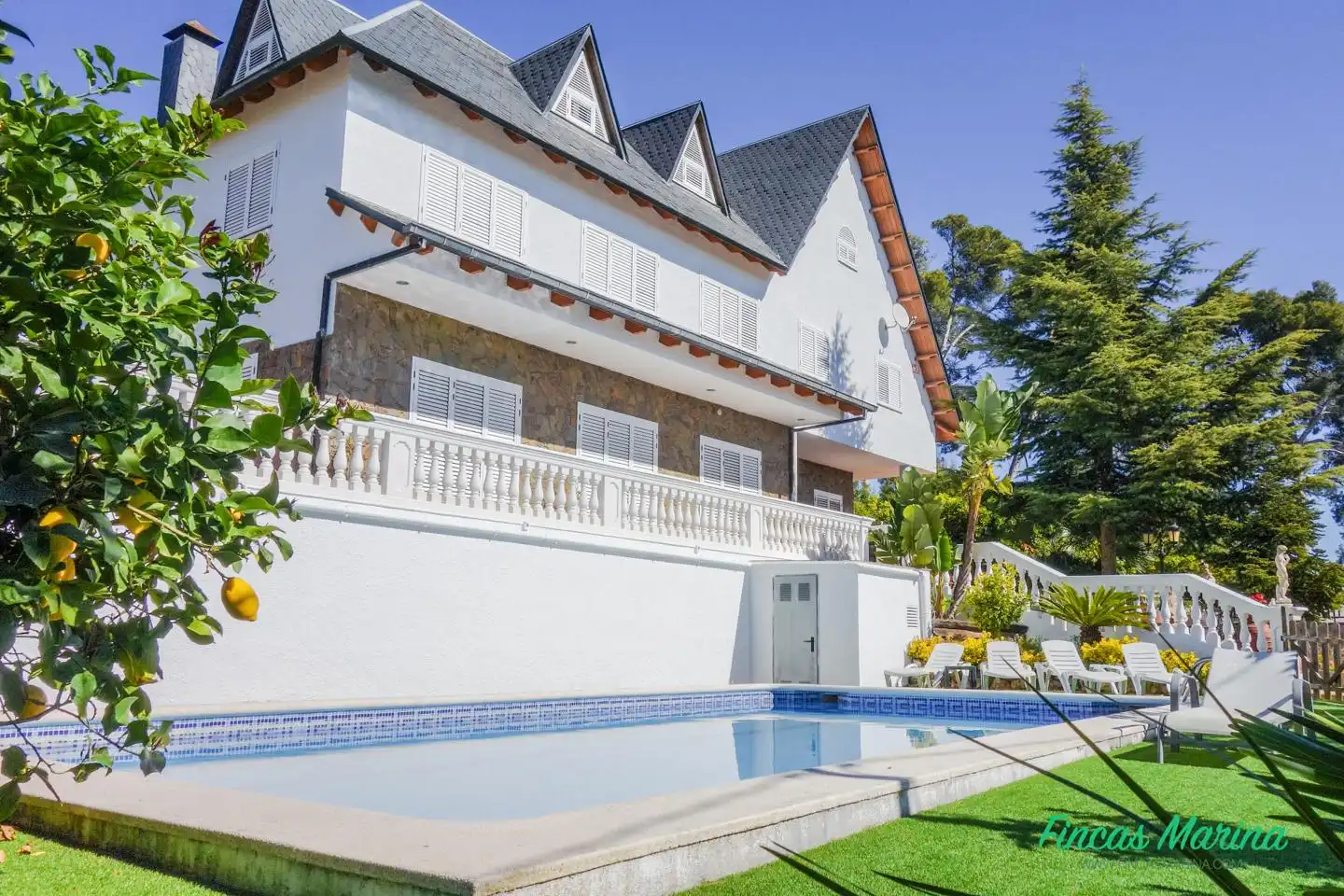 Exterior view of Houses for sale in Gavà  with Heating, Private garden and Parquet flooring