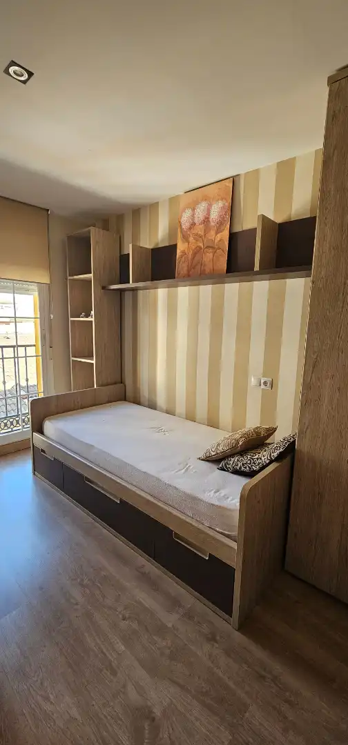 Habitación de Piso de alquiler en Maracena con Aire acondicionado, Amueblado y Balcón