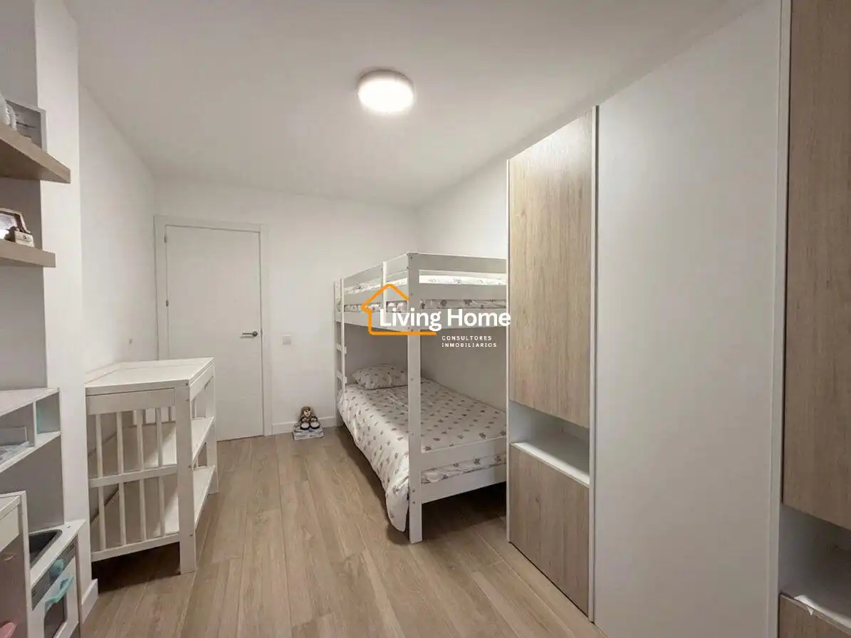Bedroom of Flat for sale in Cambrils