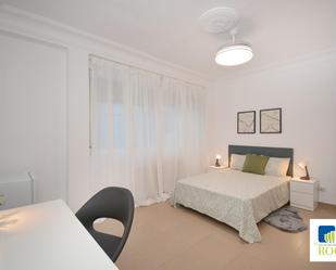 Flat to share in Calle LATASSA, FELIX, 26, Universidad San Francisco