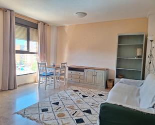 Dormitori de Apartament de lloguer en  Valencia Capital amb Calefacció, Moblat i Forn