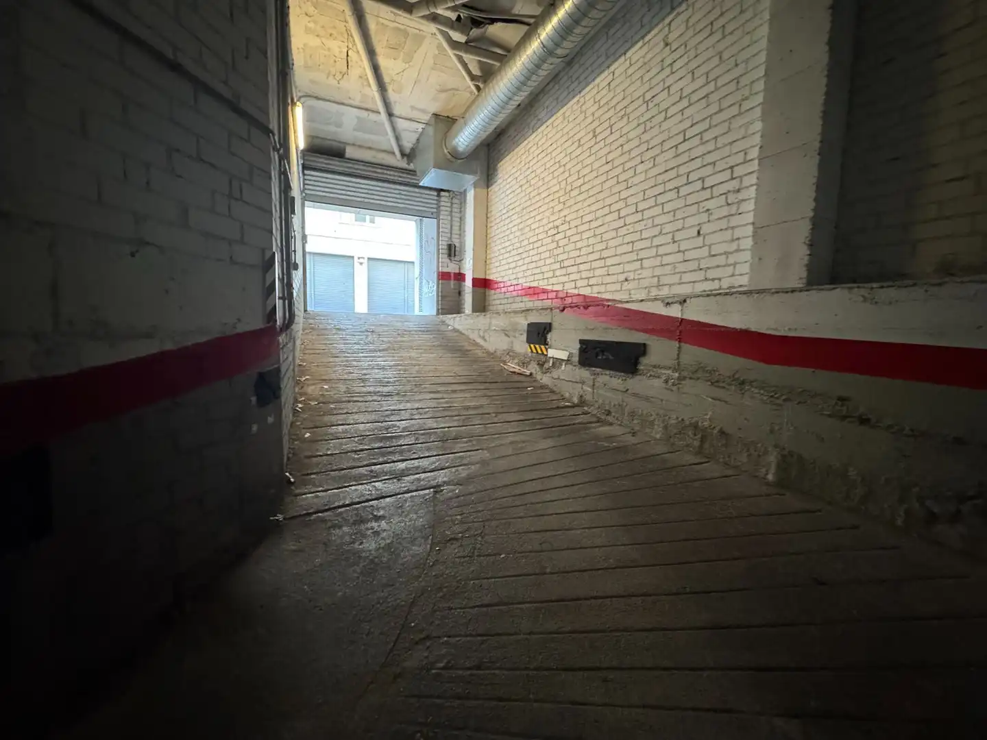 Garage for rent in Girona, Girona