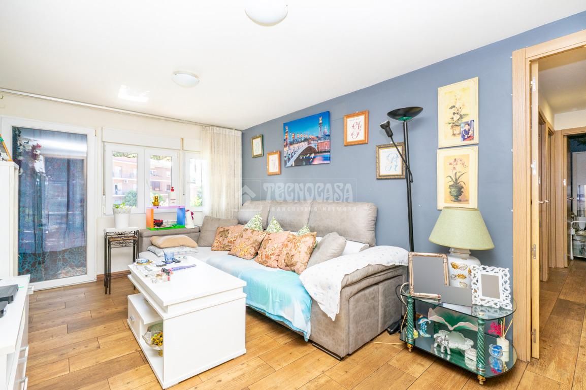 Living room of Flat for sale in Colmenar Viejo  with Heating, Terrace and Balcony