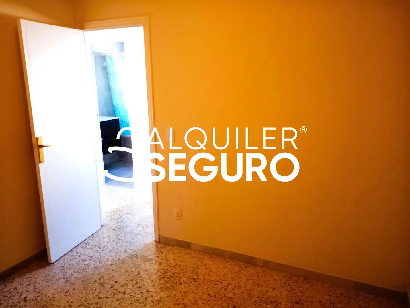 Habitación de Casa o chalet de alquiler en Aldeamayor de San Martín con Aire acondicionado, Calefacción y Terraza