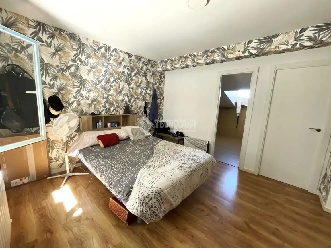 Habitación de Casa adosada en venta en Villalbilla con Jardín privado y Terraza