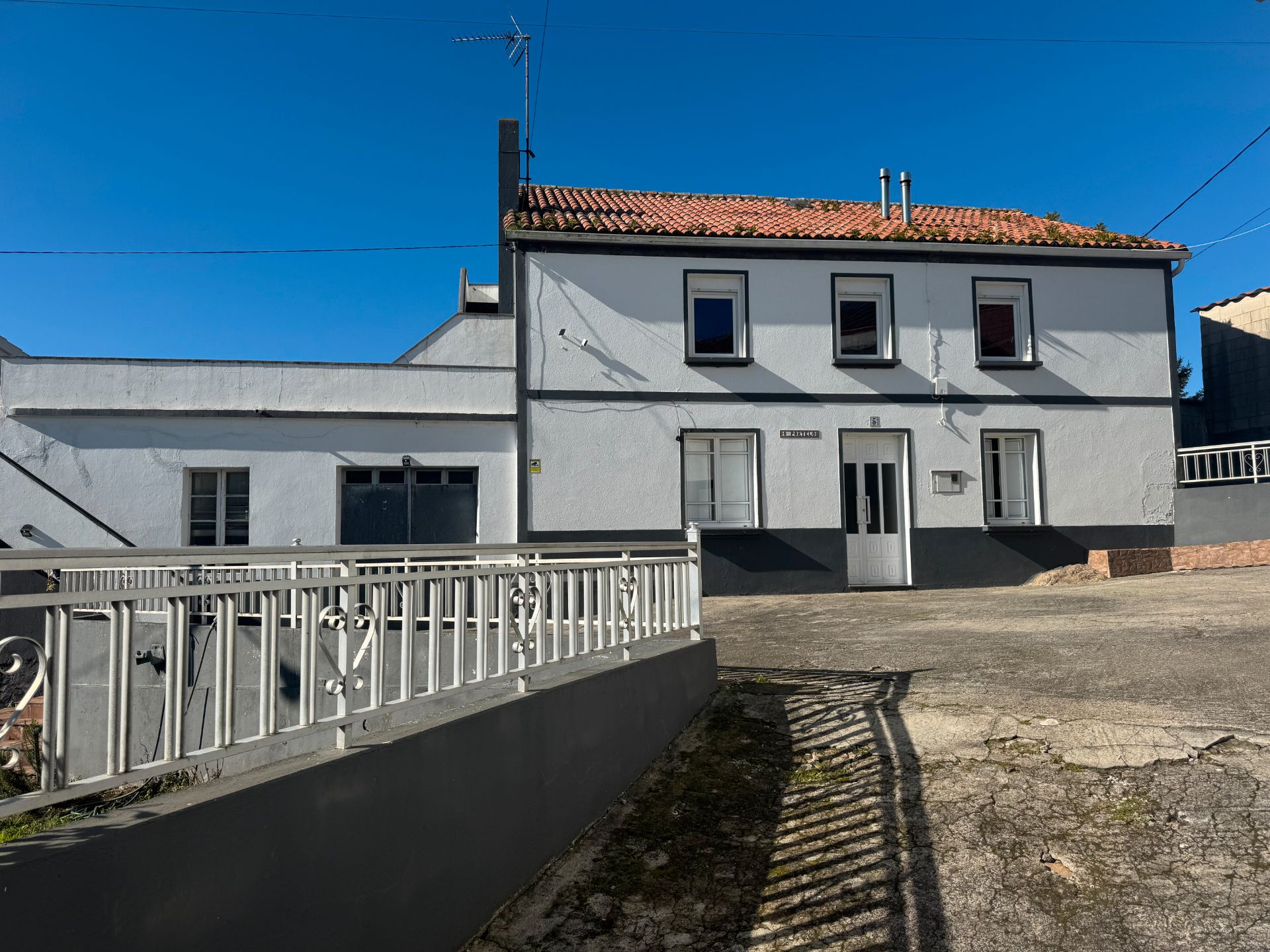 Exterior view of Country house for sale in Muros  with Private garden, Terrace and Swimming Pool