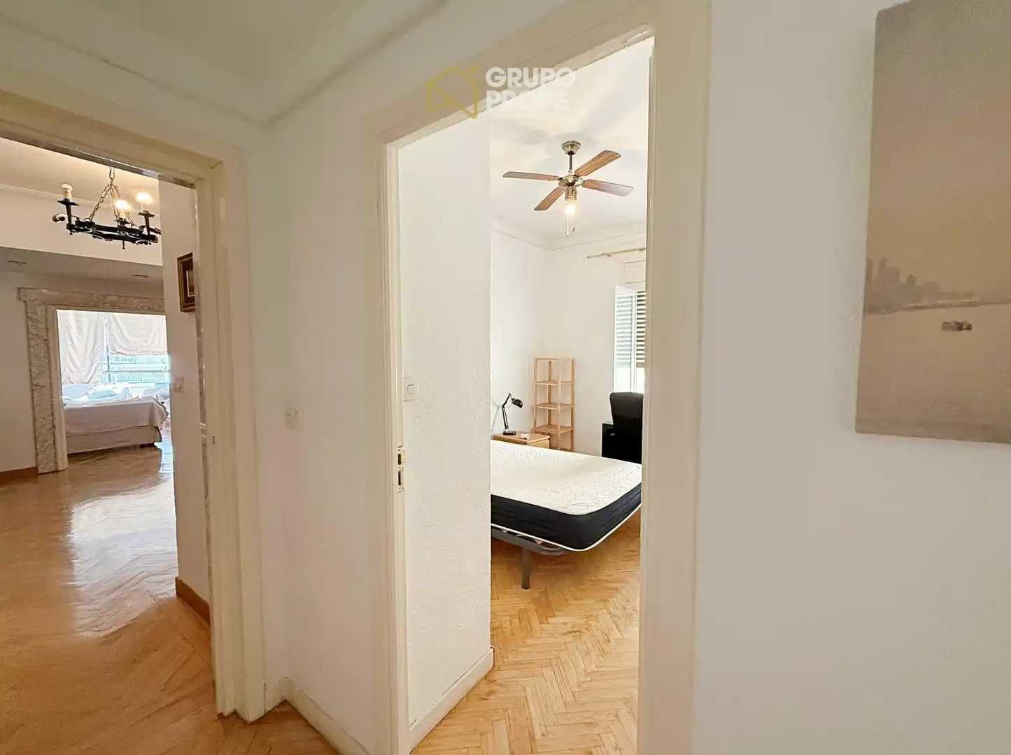 Bedroom of Flat for rent in Madrid  with Heating, Parquet flooring and Furnished