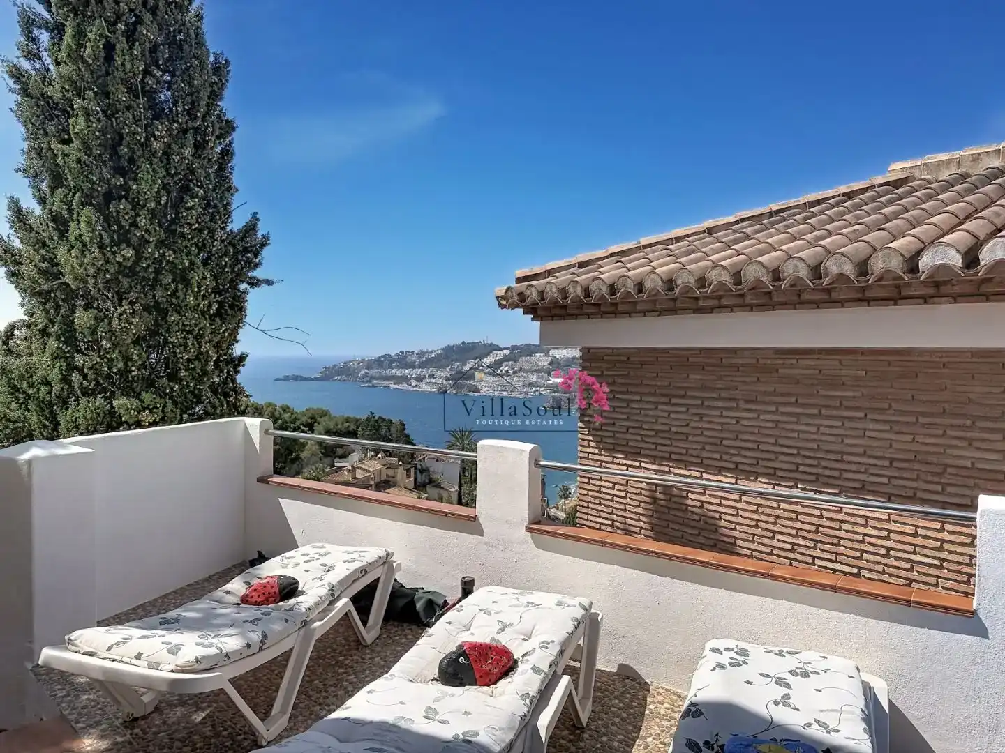 Terrassa de Casa o xalet en venda en Almuñécar amb Aire condicionat, Piscina i Balcó