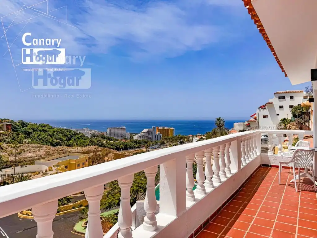 Detached house with pool for sale in Calle de Finlandia, imagen 17
