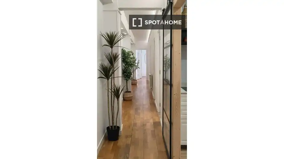 Flat for share in  Pamplona / Iruña  with Air Conditioner, Heating and Terrace