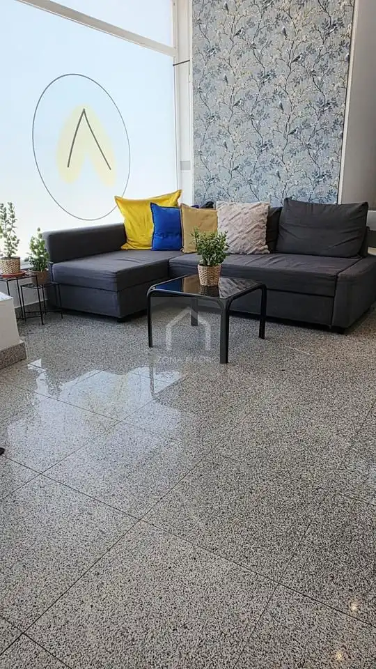 Planta baixa per a compartir en Madrid amb Aire condicionat i Moblat