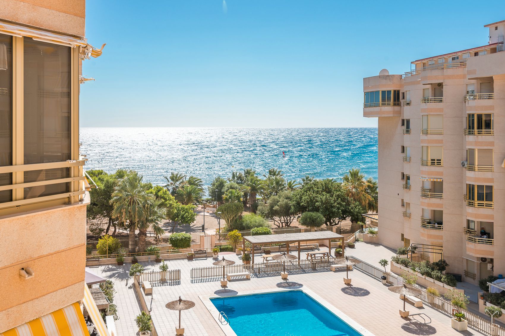 Swimming pool of Flat for sale in El Campello  with Terrace and Community pool