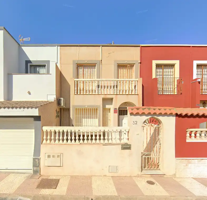 Vista exterior de Piso en venta en Roquetas de Mar