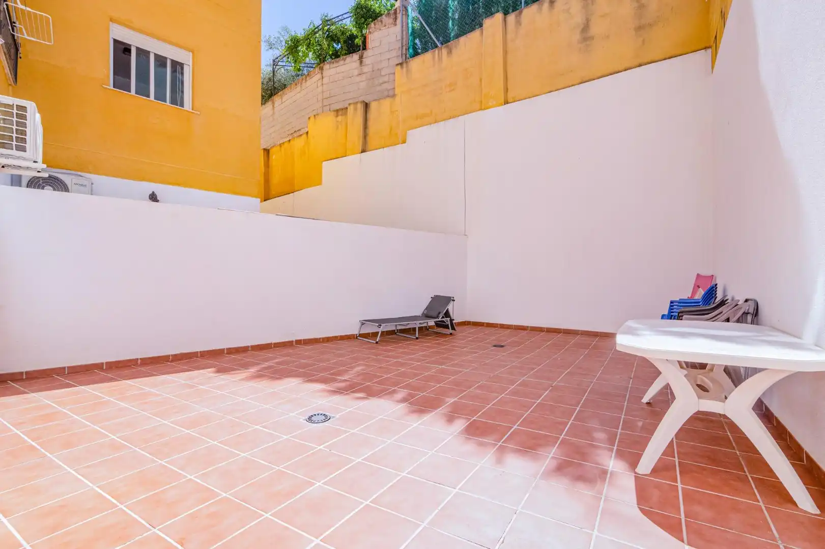 Terraza de Planta baja en venta en La Zubia con Aire acondicionado, Calefacción y Amueblado