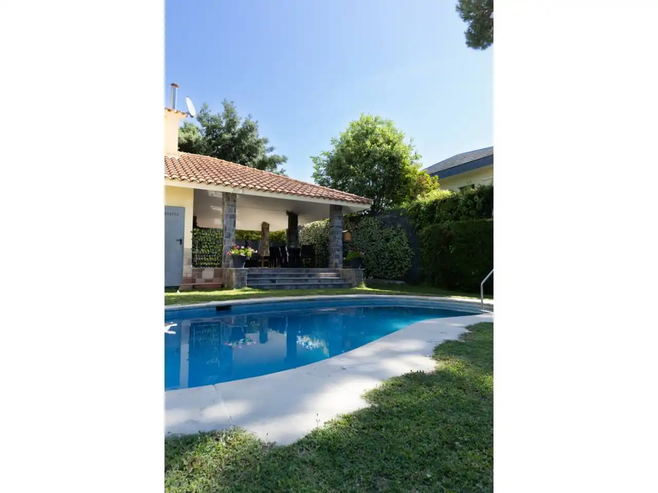 Piscina de Casa o xalet en venda en L'Ametlla del Vallès amb Aire condicionat, Calefacció i Jardí privat