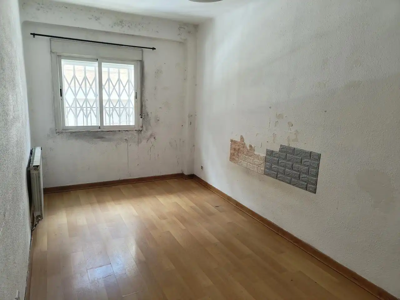 Schlafzimmer von Wohnung zum Verkauf in Madrid