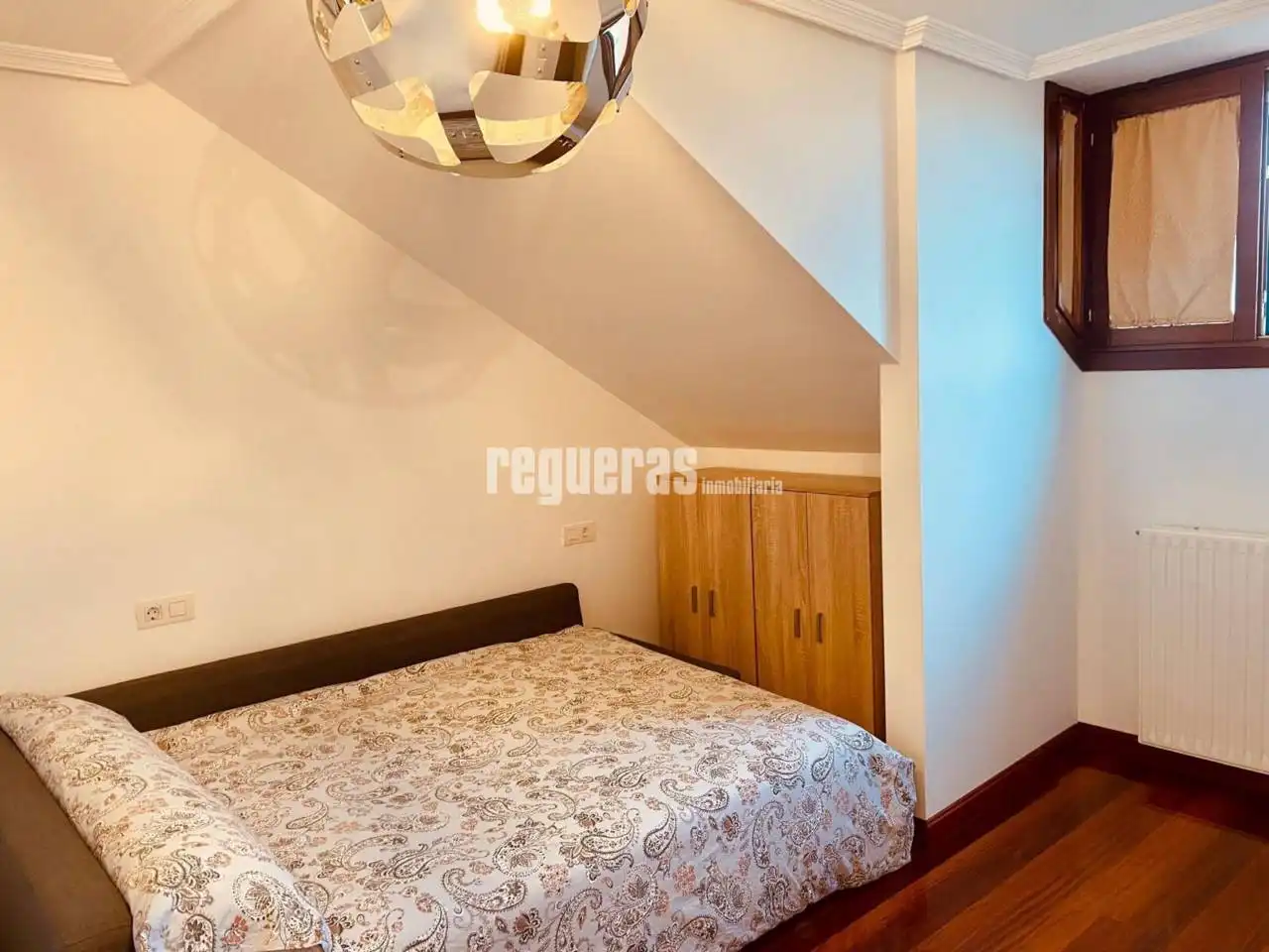 Bedroom of Flat for rent in Avilés  with Heating and Parquet flooring