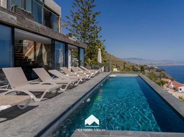 House with pool for sale in Monte los Almendros - El Pargo - Costa Aguilera