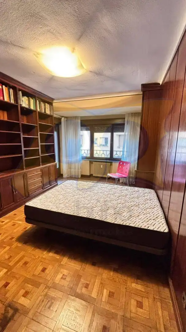 Habitación de Piso de alquiler en Salamanca con Calefacción, Parquet y Terraza