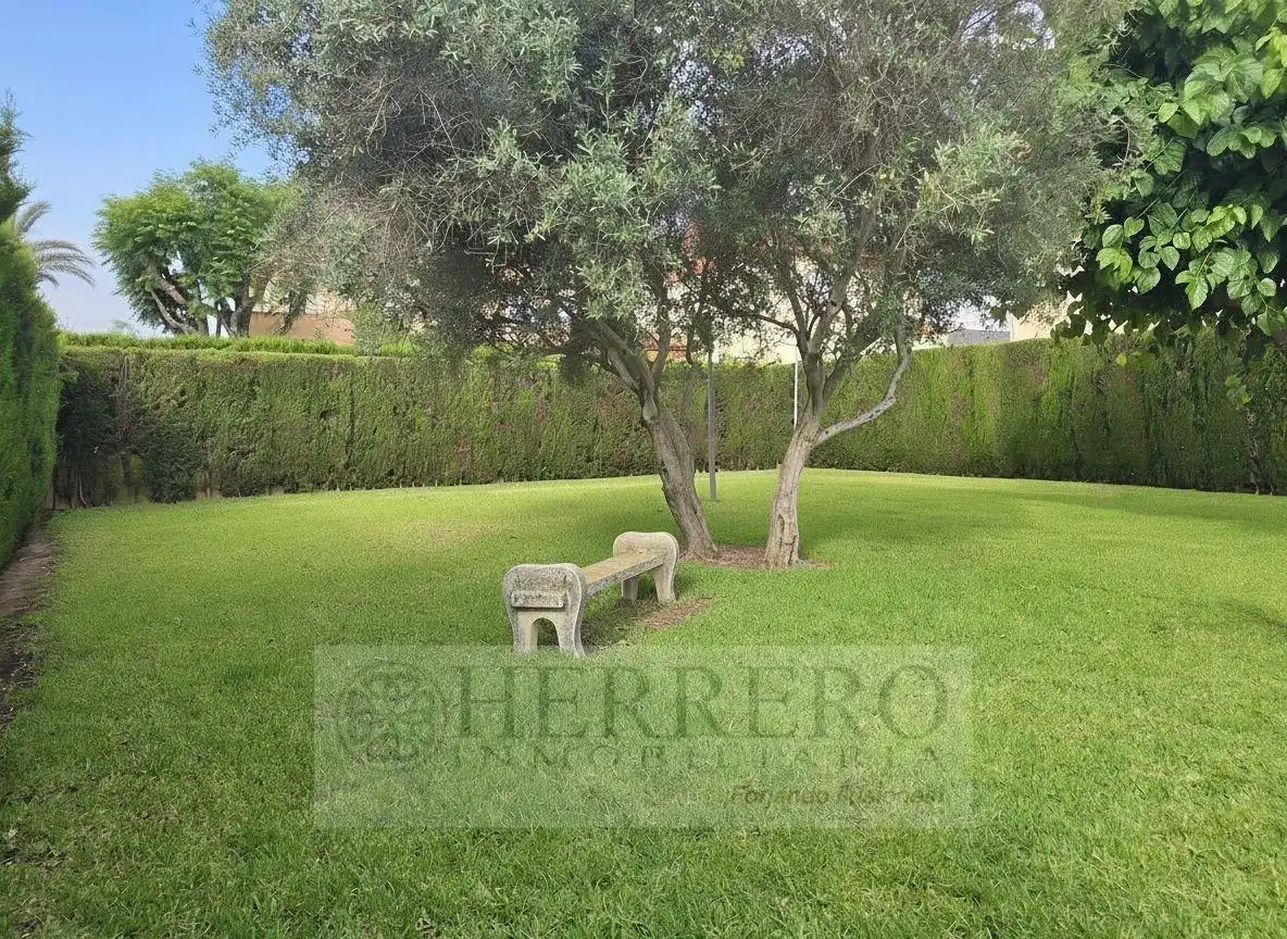 Jardín de Casa adosada en venta en Gandia con Aire acondicionado, Calefacción y Jardín privado
