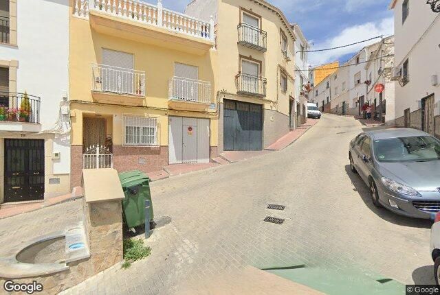 Vista exterior de Casa adosada en venda en Huelma