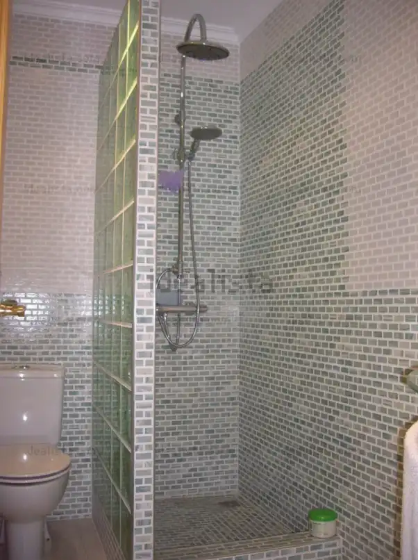 Bathroom of Flat for sale in Valencia  with Air Conditioner, Terrace and Furnished