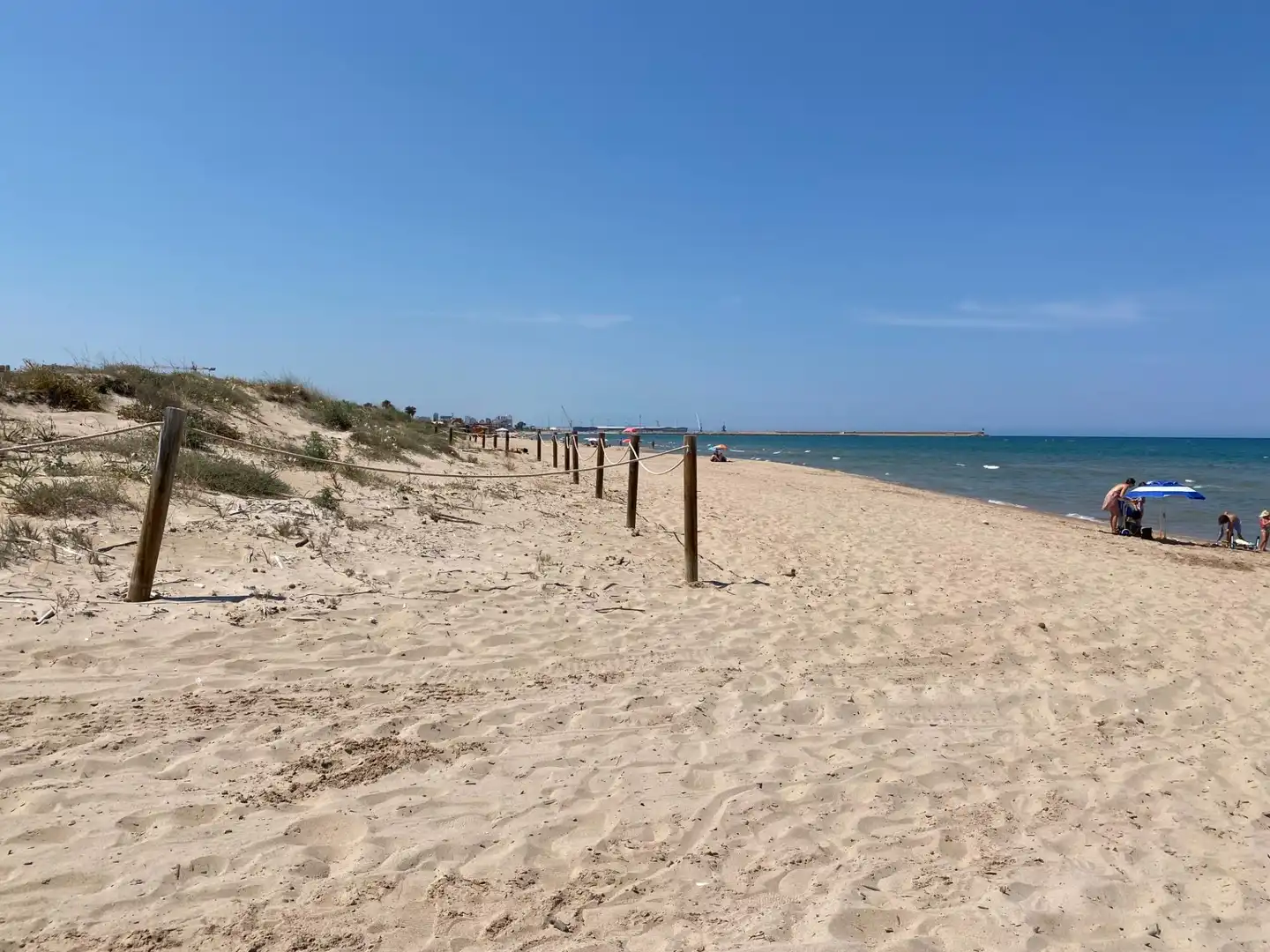 Vista exterior de Estudi en venda en Daimús amb Terrassa, Traster i Moblat
