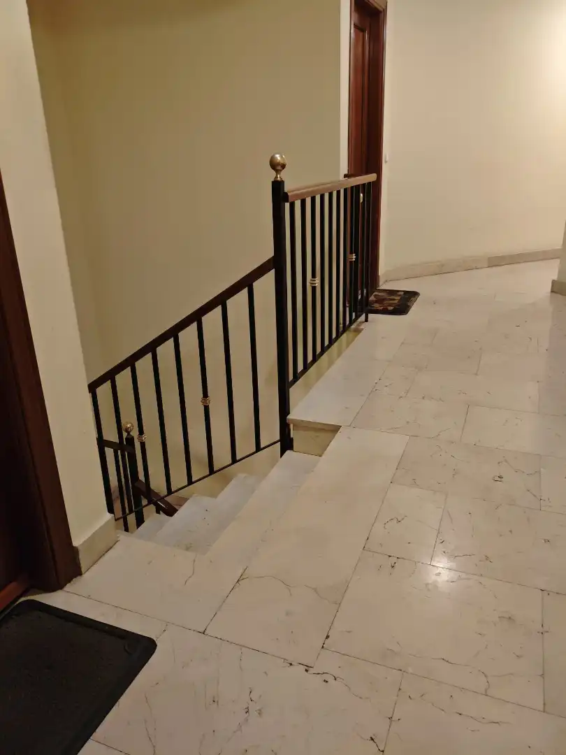 Dúplex en venda en Sevilla la Nueva amb Aire condicionat, Calefacció i Jardí privat
