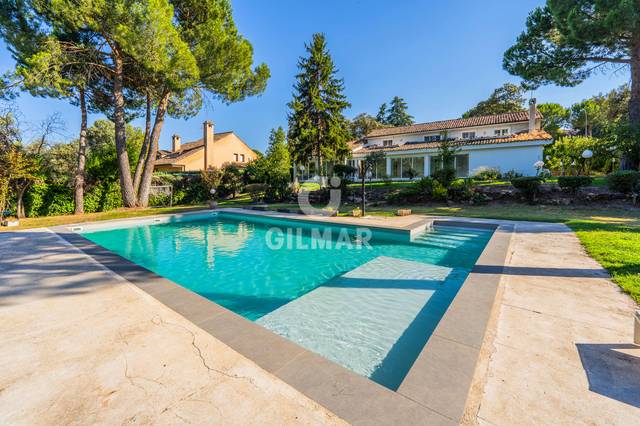 Casa-chalet en Venta en Montealina