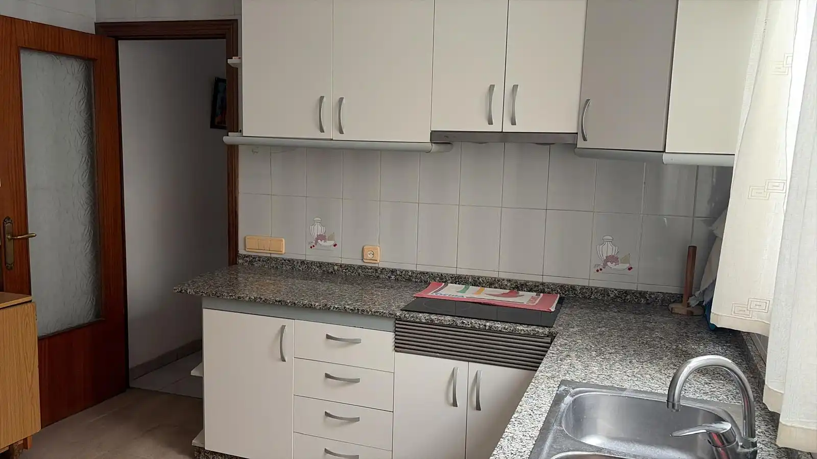 Cuina de Casa o xalet en venda en Villena amb Terrassa i Traster