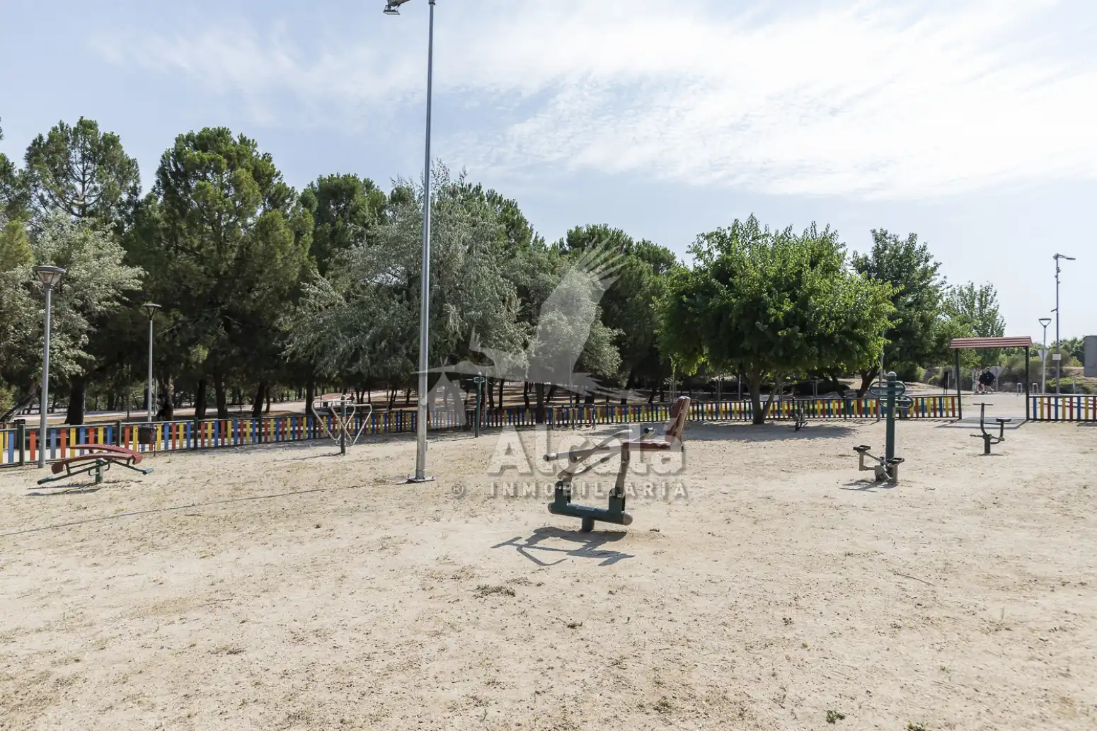 Vista exterior de Casa adosada en venda en Mejorada del Campo amb Aire condicionat, Calefacció i Traster