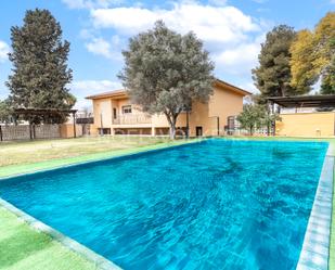 Swimming pool of House or chalet to rent in Sant Just Desvern  with Heating, Private garden and Terrace
