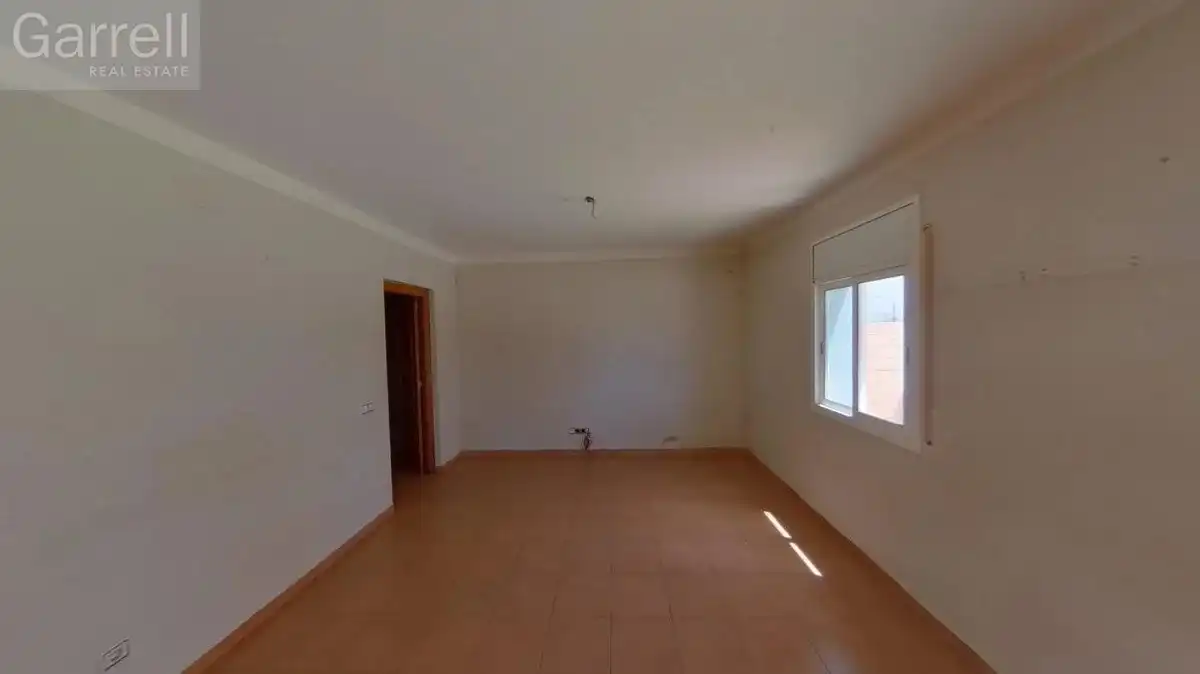Sala d'estar de Casa adosada en venda en Tarragona