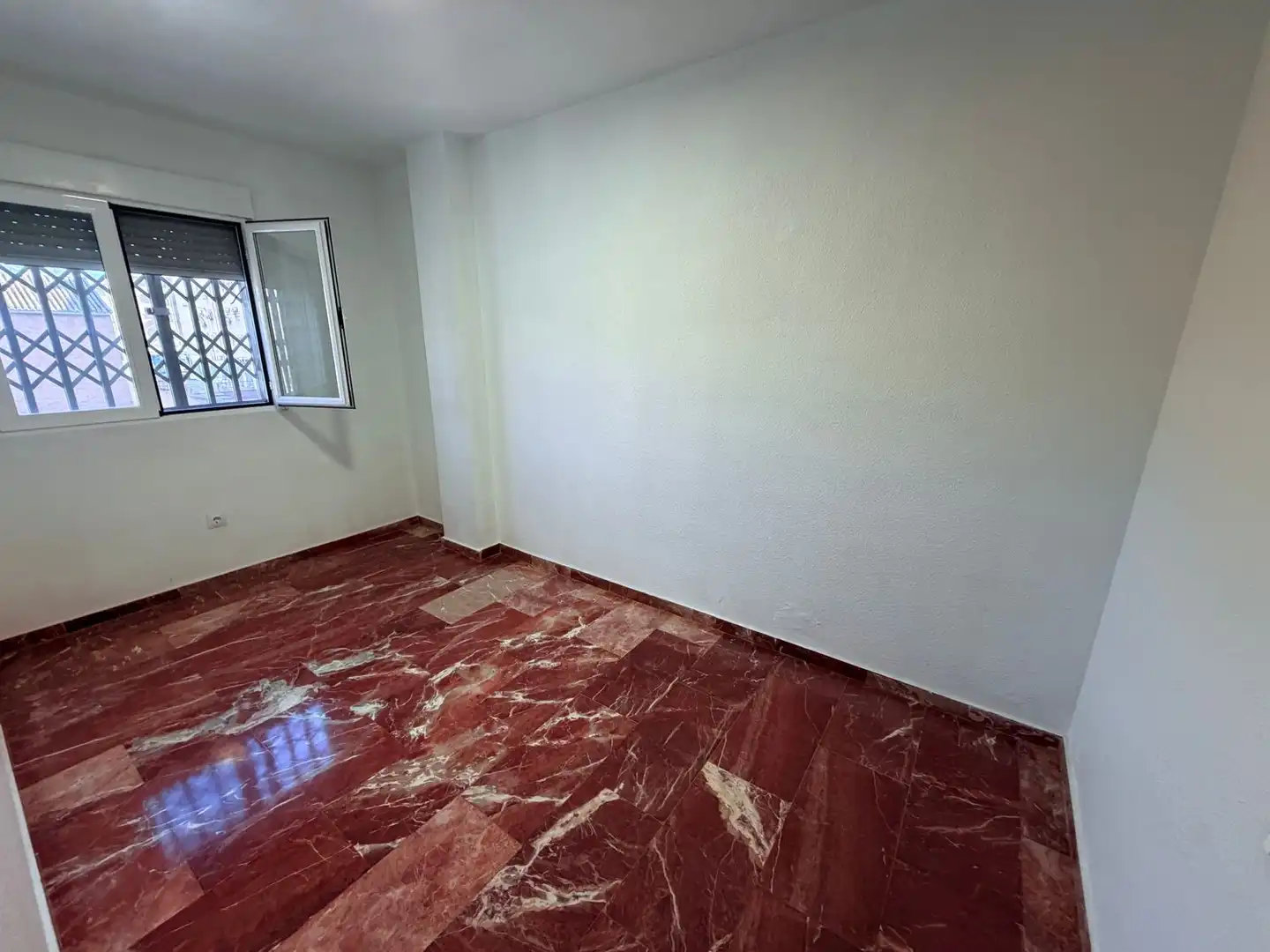 Piso de alquiler en Granada con Aire acondicionado y Terraza