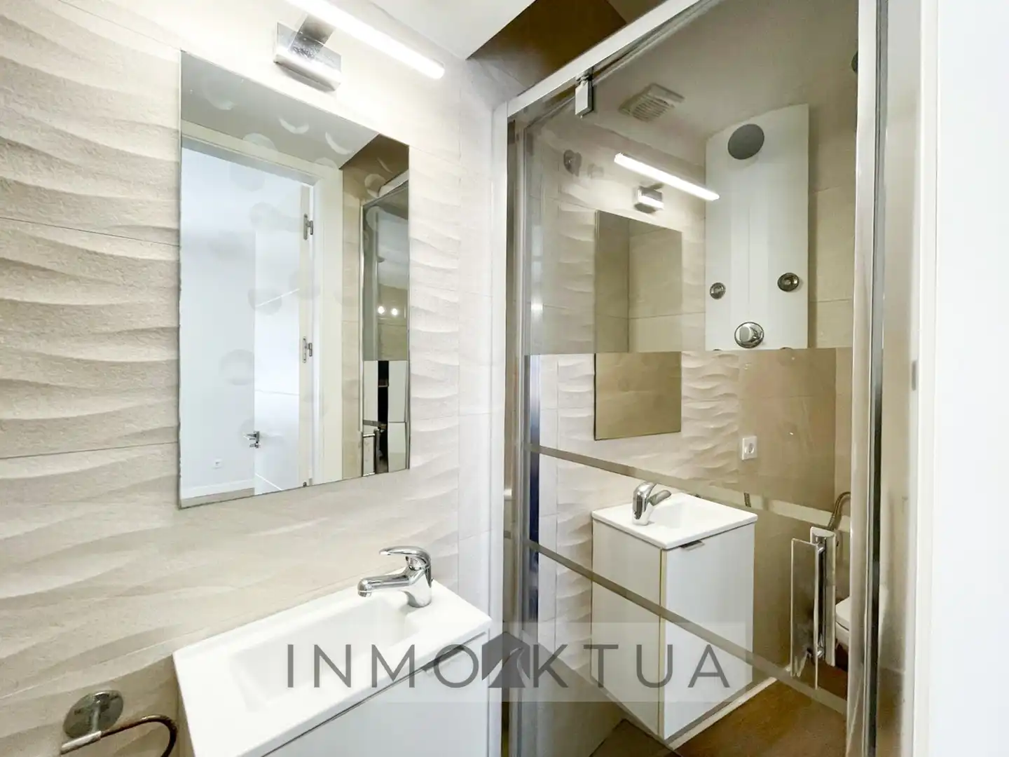 Bathroom of Detached homes for sale in Jerez de la Frontera  with Air Conditioner, Private garden and Terrace