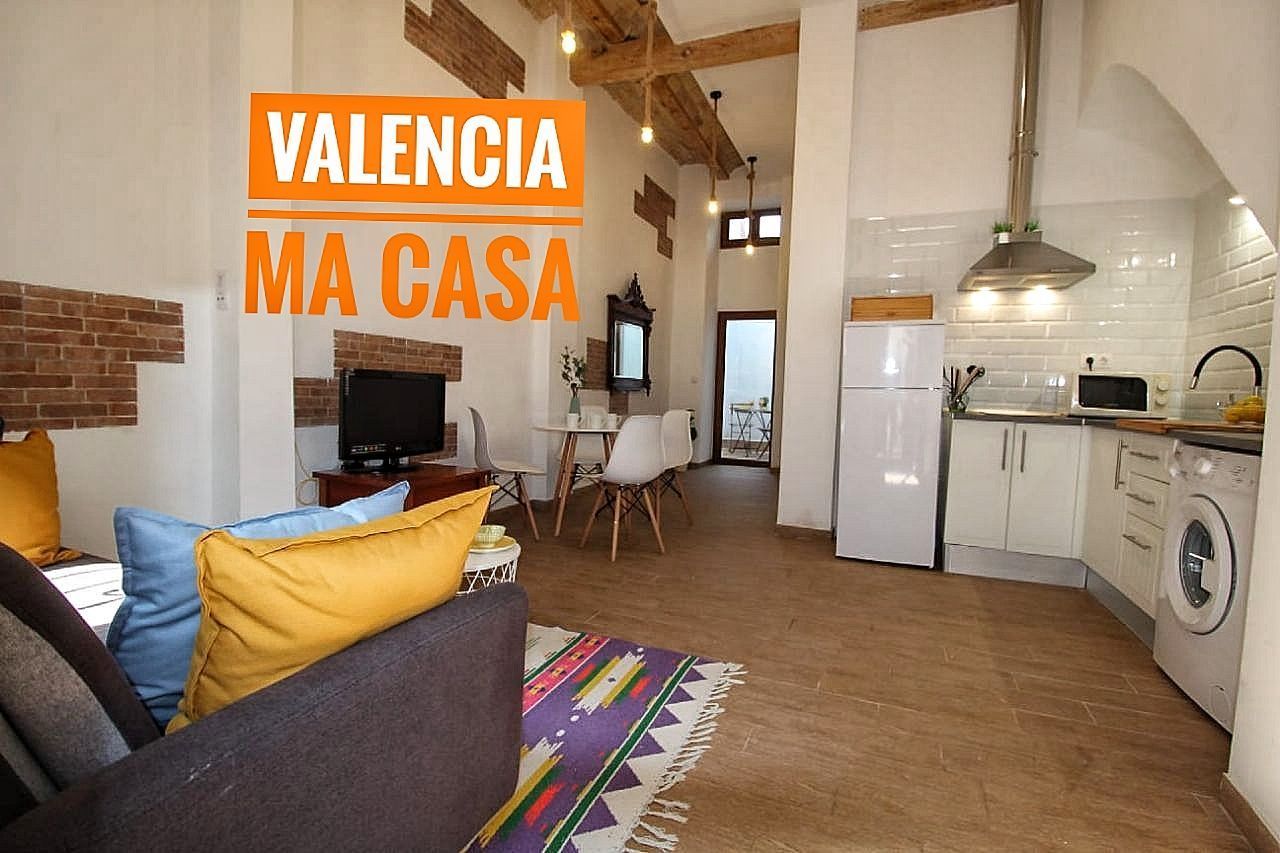 Living room of Flat to rent in  Valencia Capital  with Air Conditioner, Heating and Terrace