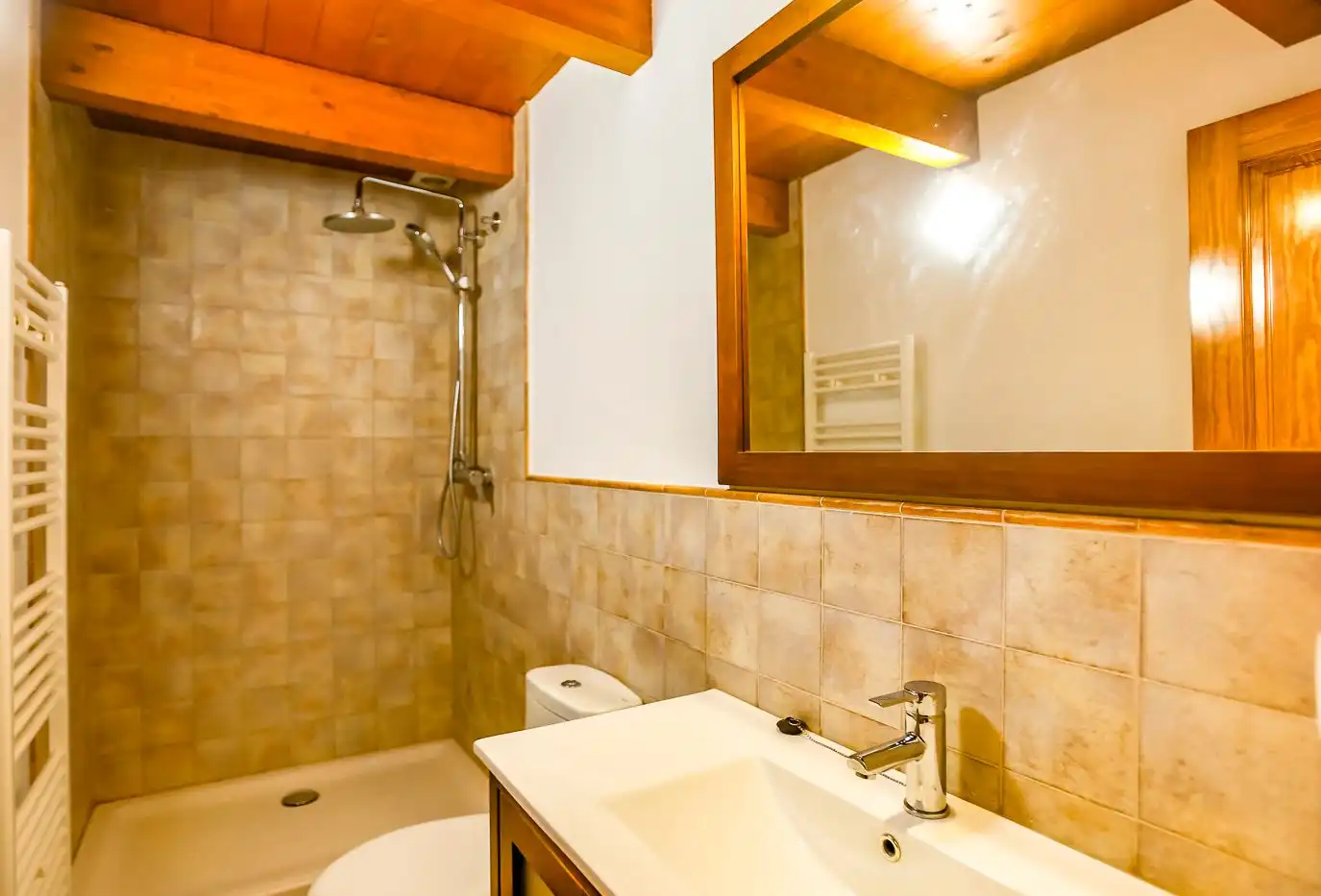Casa rústica con jardín en venta en Sant Joan Les Fonts, imagen 33