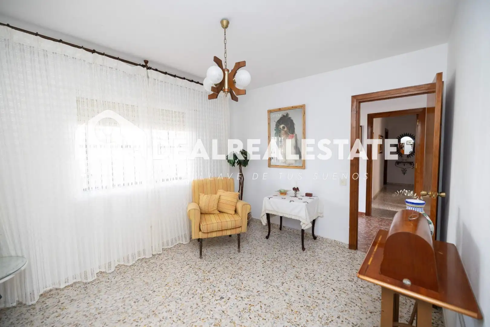 Sala d'estar de Casa o xalet en venda en Almonte amb Jardí privat, Terrassa i Moblat