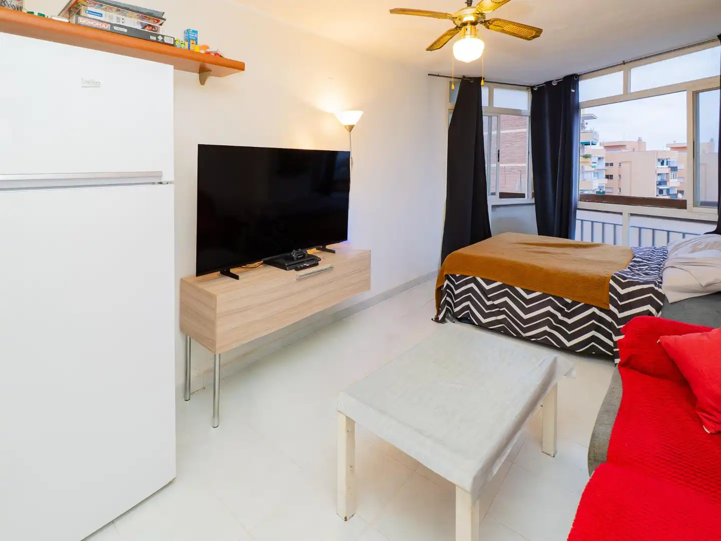 Habitación de Estudio en venta en Benalmádena con Terraza y Amueblado