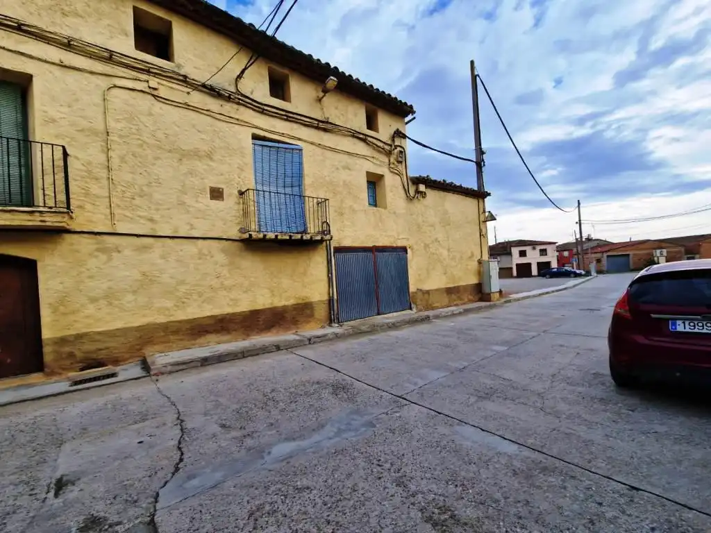 Exterior view of Houses for sale in Alcampell  with Private garden, Terrace and Storage room