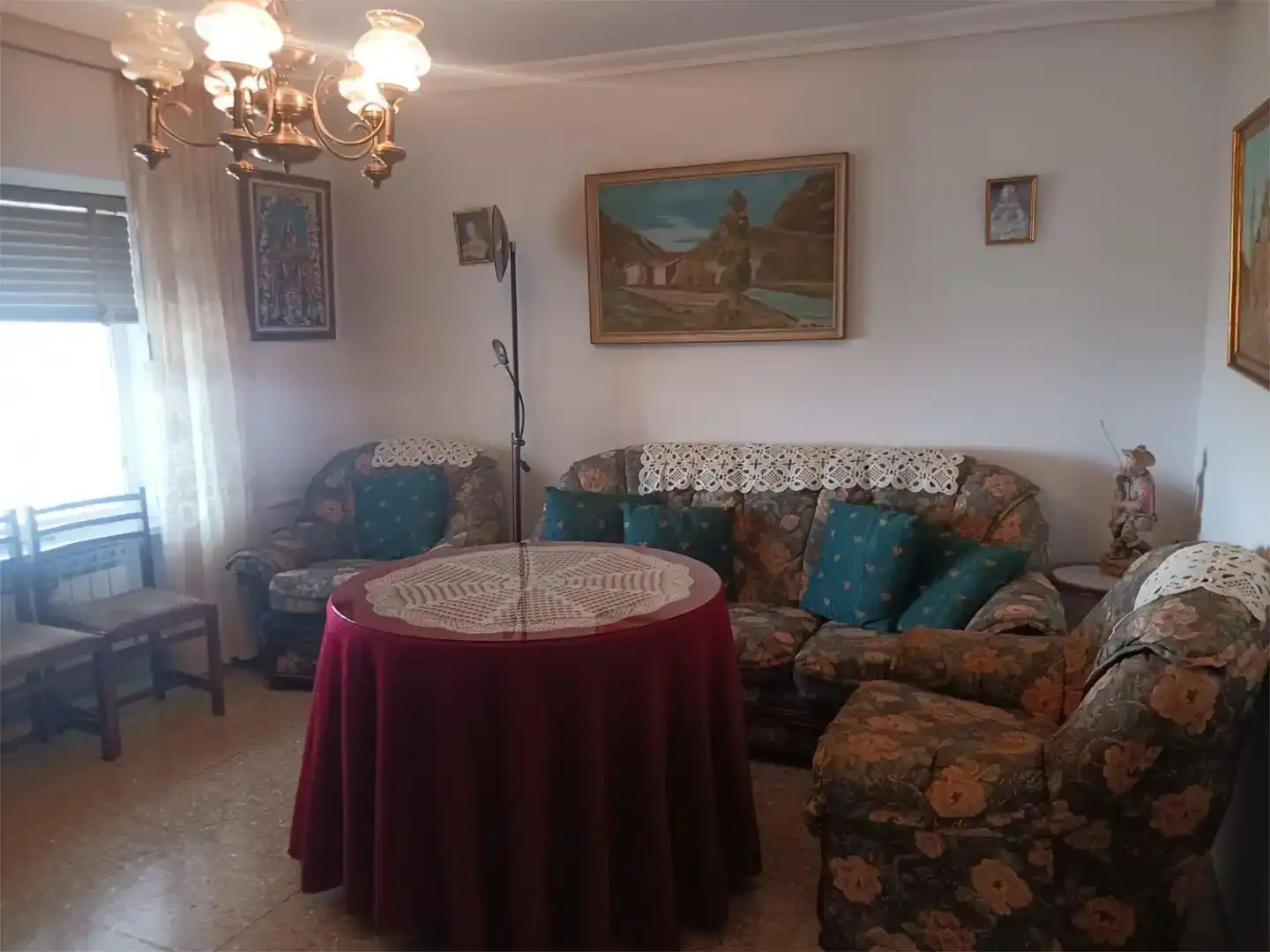 Sala d'estar de Finca rústica en venda en Aguilar de Campos amb Jardí privat i Moblat