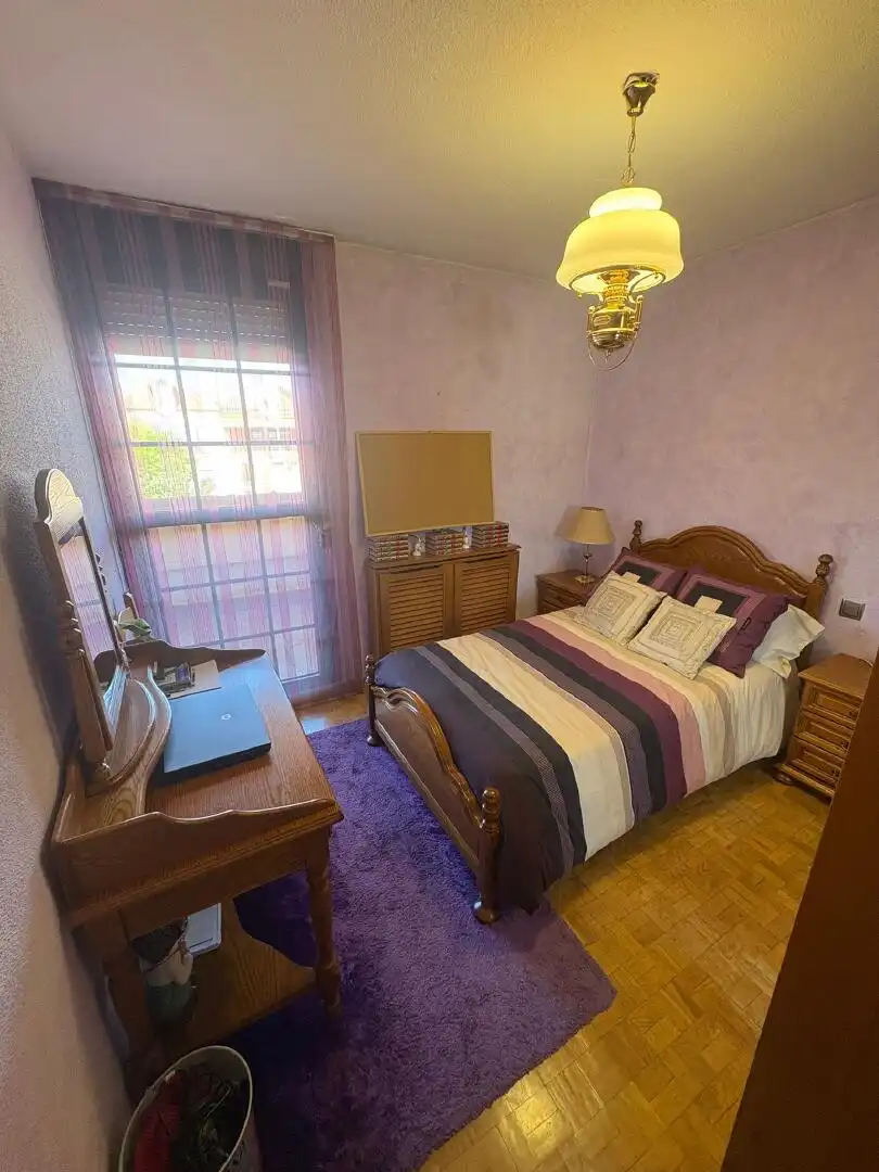 Dormitori de Casa o xalet en venda en Getafe
