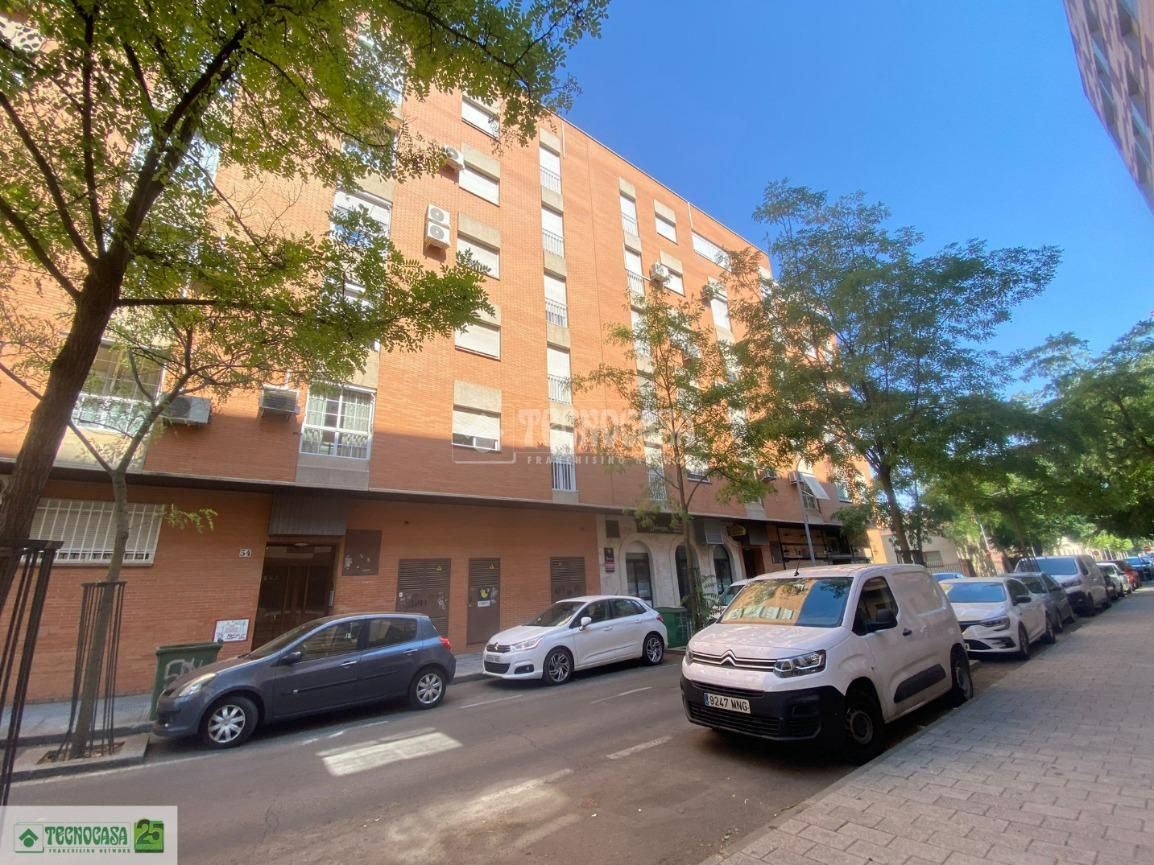 Exterior view of Flat for sale in Ciudad Real Capital  with Air Conditioner, Heating and Parquet flooring
