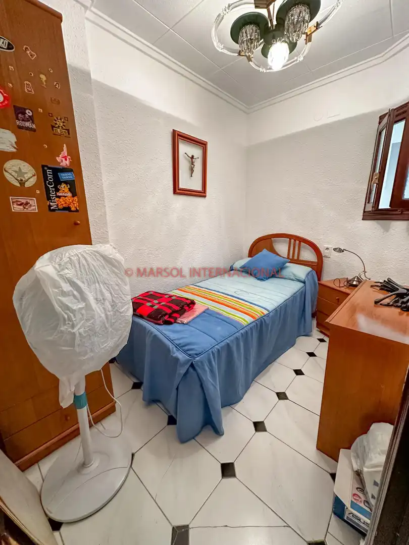 Dormitori de Casa o xalet en venda en Orihuela amb Terrassa, Traster i Moblat