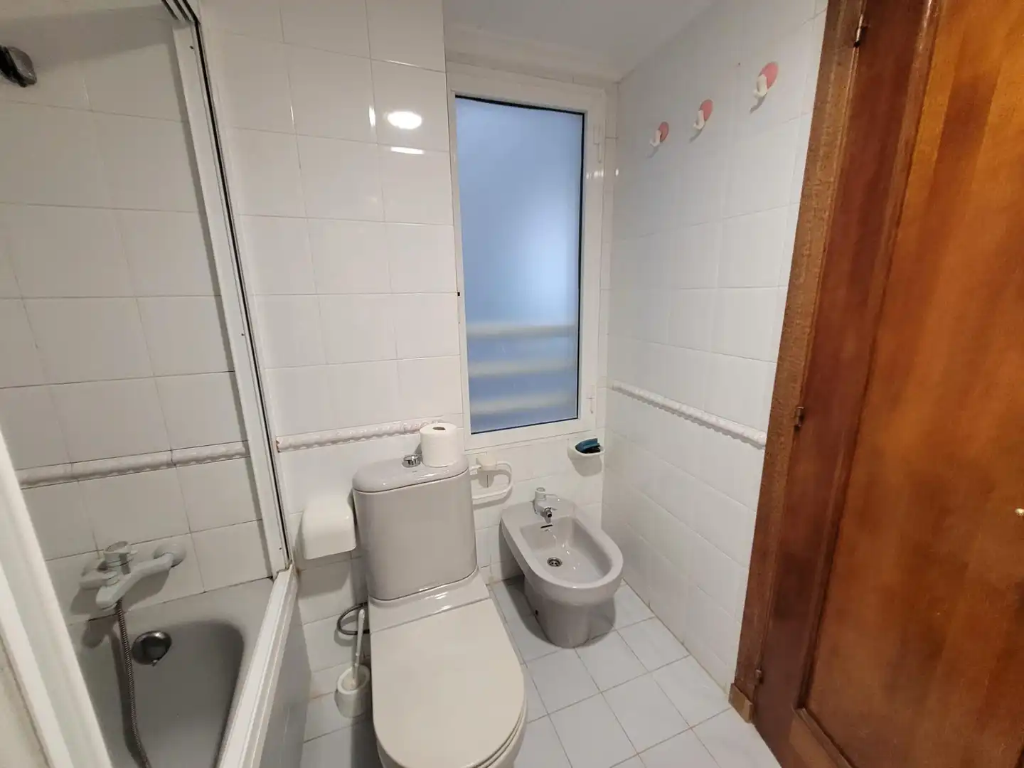 Bany de Apartament en venda en Alicante / Alacant amb Jardí privat, Terrassa i Balcó