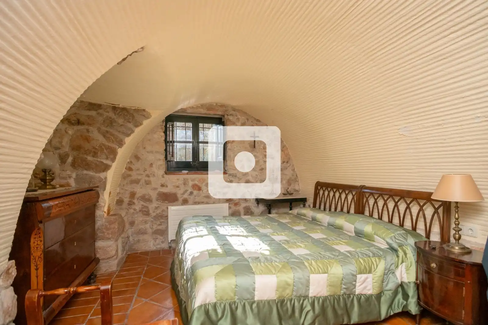 Dormitori de Finca rústica en venda en L'Escala amb Calefacció i Piscina