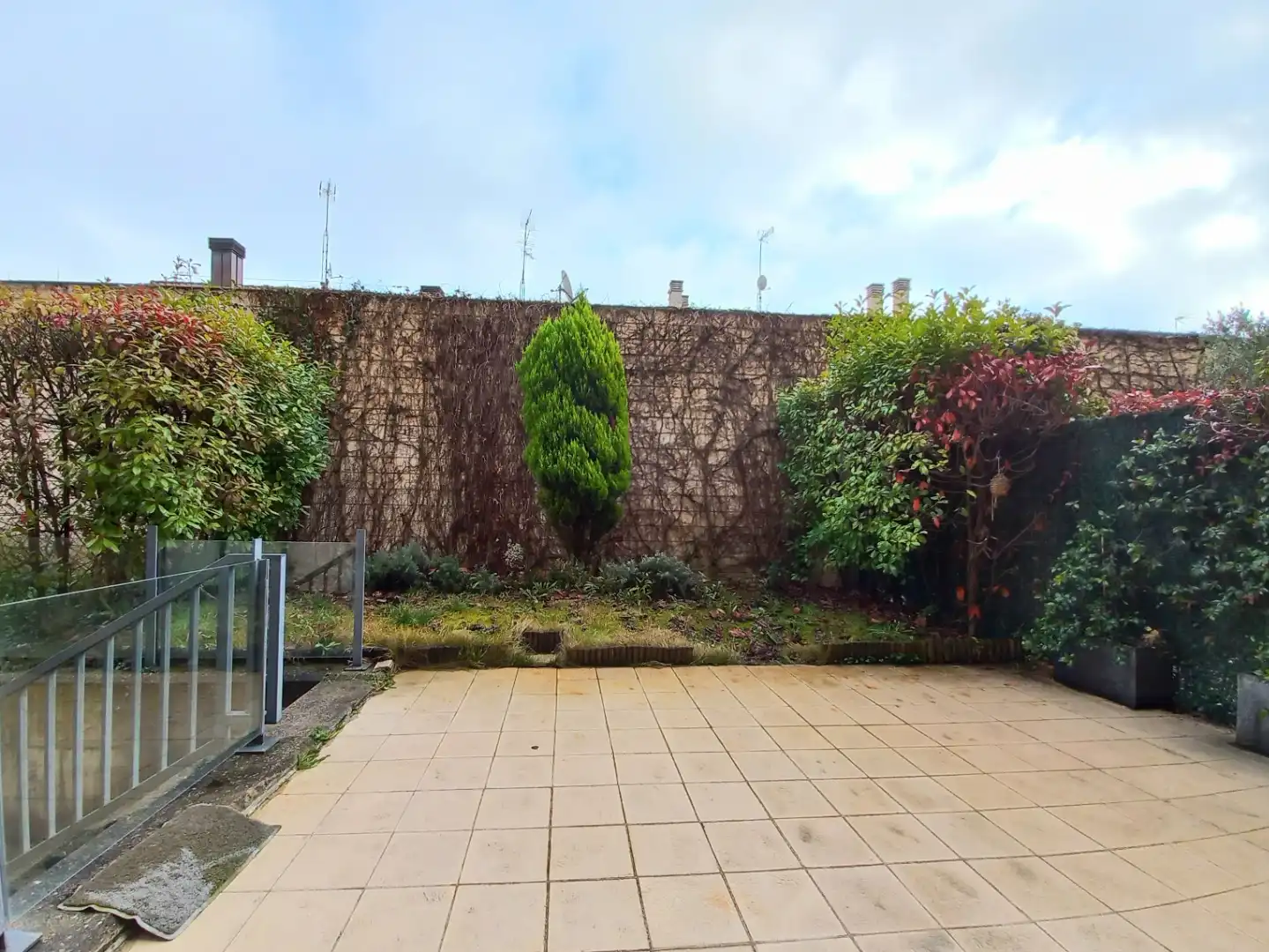 Jardí de Pis en venda en Burgos amb Calefacció, Jardí privat i Parquet