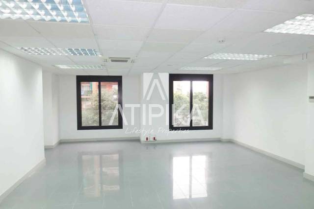 Oficina en Alquiler en Sants-Badal
