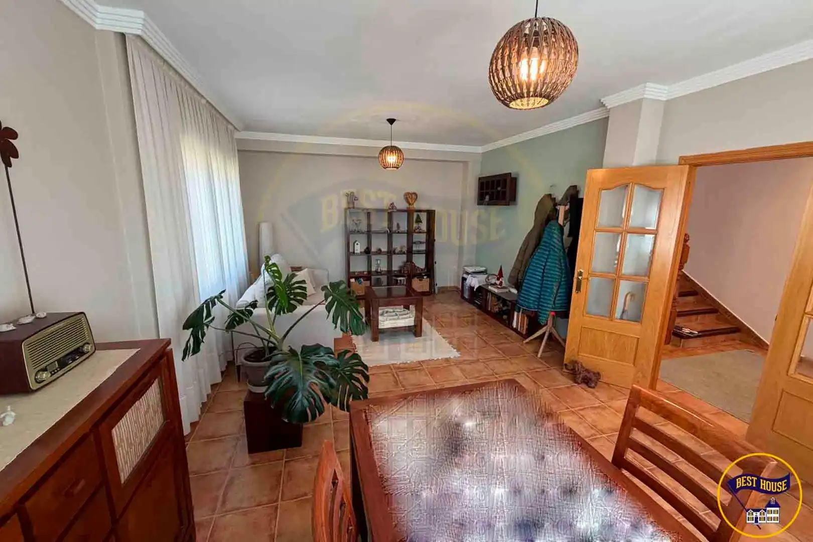 Sala d'estar de Casa adosada en venda en Chillarón de Cuenca amb Calefacció, Jardí privat i Terrassa